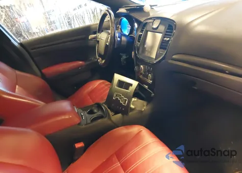 2012 Chrysler 300 S V8 z USA, uszkodzony, nr VIN 2C3CCAJT2CH183473